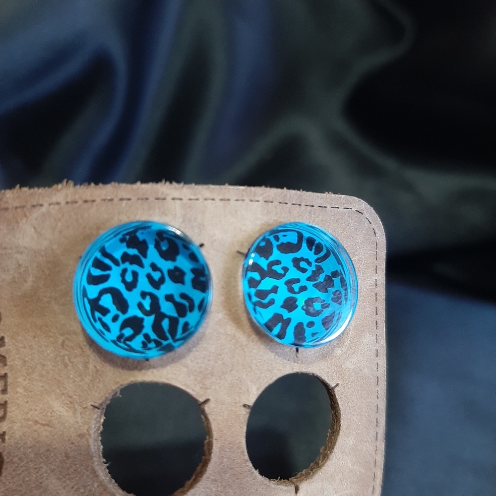Leopard Animal Print Flared Plugs